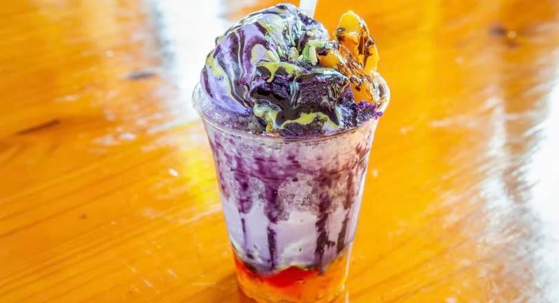 Halo Halo.
